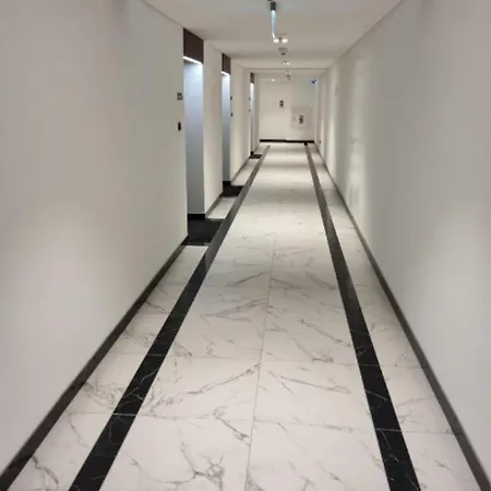 Hanza Tower 25 Vip-81m