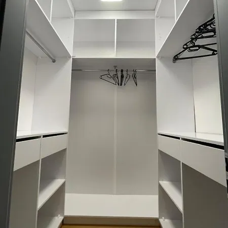Hanza Tower 25 Vip-81m Apartment