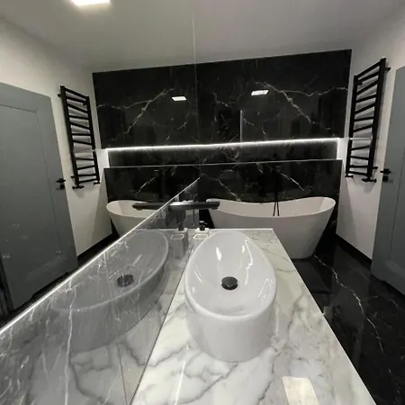 Hanza Tower 25 Vip-81m *