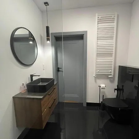Hanza Tower 25 Vip-81m Apartment